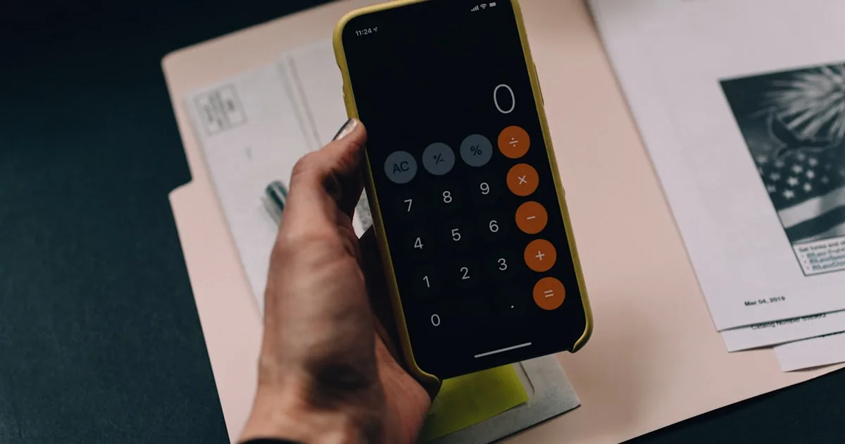 Calculator și fluturaș de salariu pentru calcul salariu net din brut